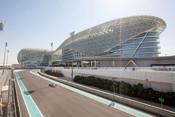 Yas Viceroy, Abu Dhabi; foto: Oyster.com