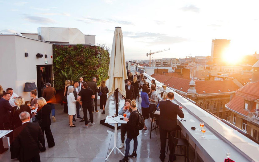 Rooftop bar art'otel Zagreb 